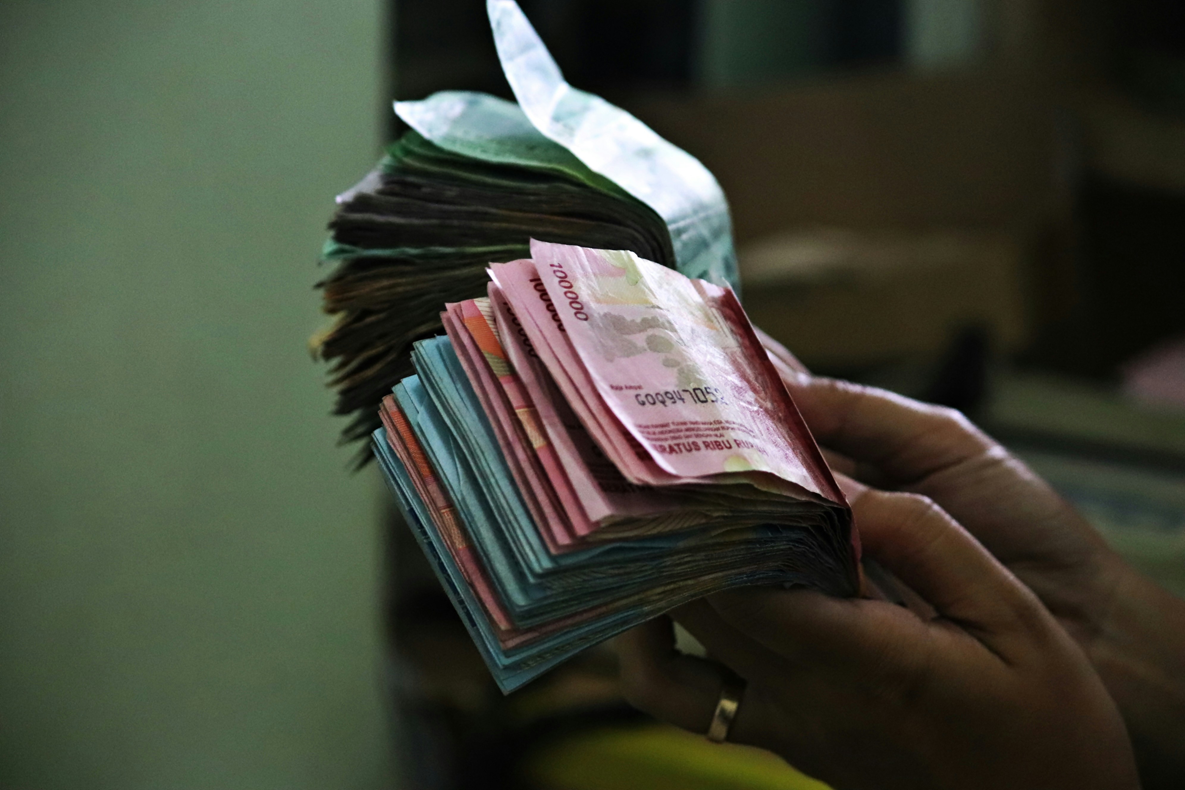 Indonesia–Singapore Deal Adds to Southeast Asia's Local-Currency Push